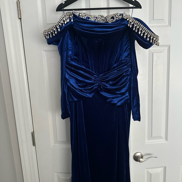 Kosovo Designer Mimoza Kadriaj - Velvet Blue Embellished Off-Shoulder Gown - Picture 1 of 5